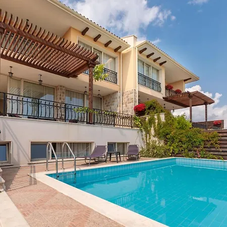 Coral Luxury Villas Gardenia * Лозенец