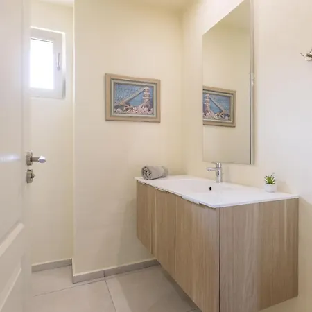 Луксозна вила Coral Luxury Villas Gardenia *