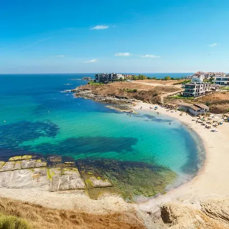 Луксозна вила Coral Luxury Villas Gardenia *